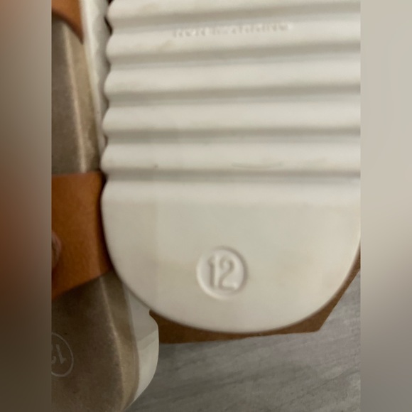 Cat & Jack Girls Shaelyn Sandals Conac Size 12 Toddler NWT - Picture 4 of 5